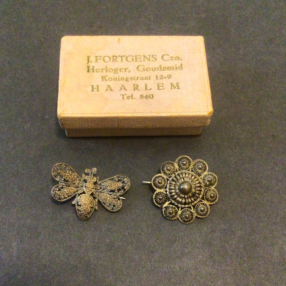 (2) Early 1900’s European Brooches w/original box - Picture 1 of 5